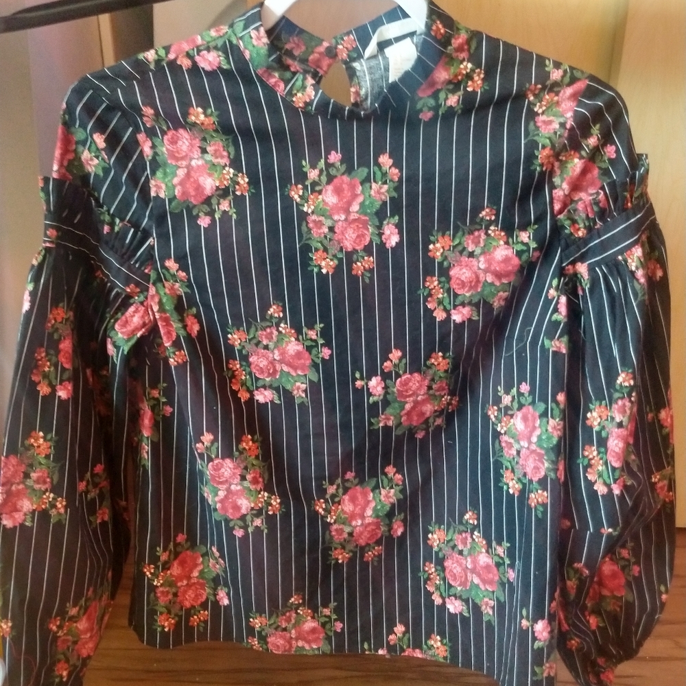 H&M floral print blouse